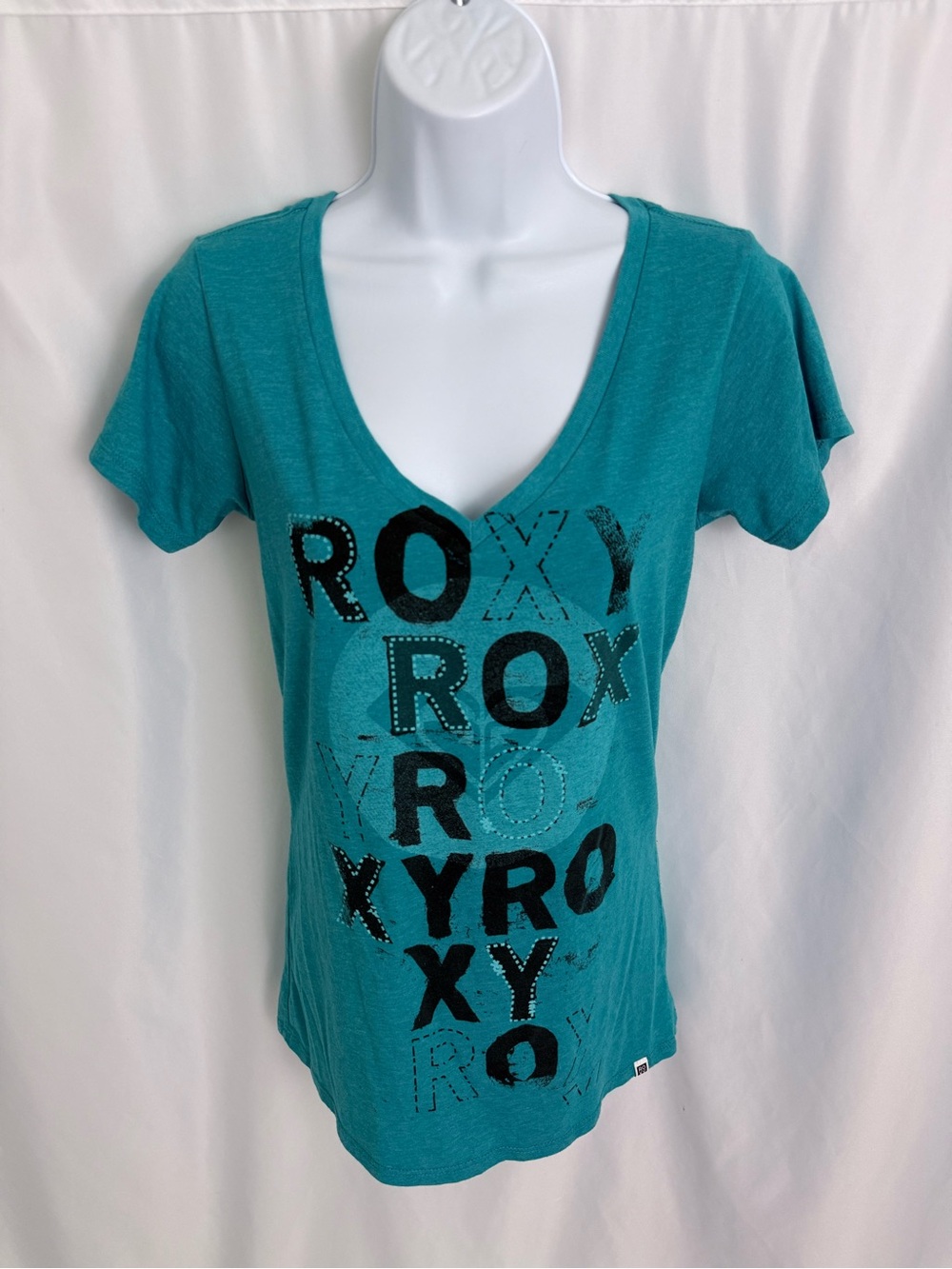 Roxy V-Neck Tee Size Medium